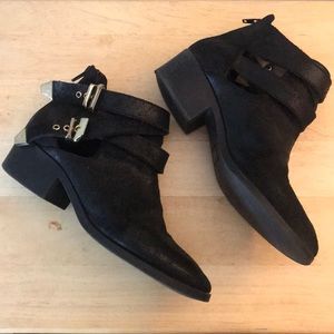 Seychelles Scoundrel Bootie